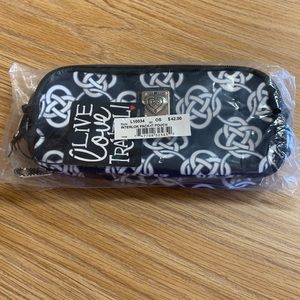 Brighton Interlock pack it pouch